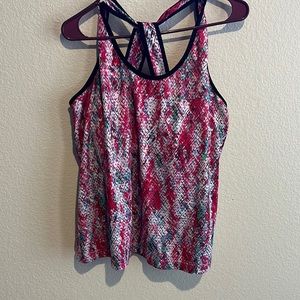 Workout tank top with built-in sports bra
